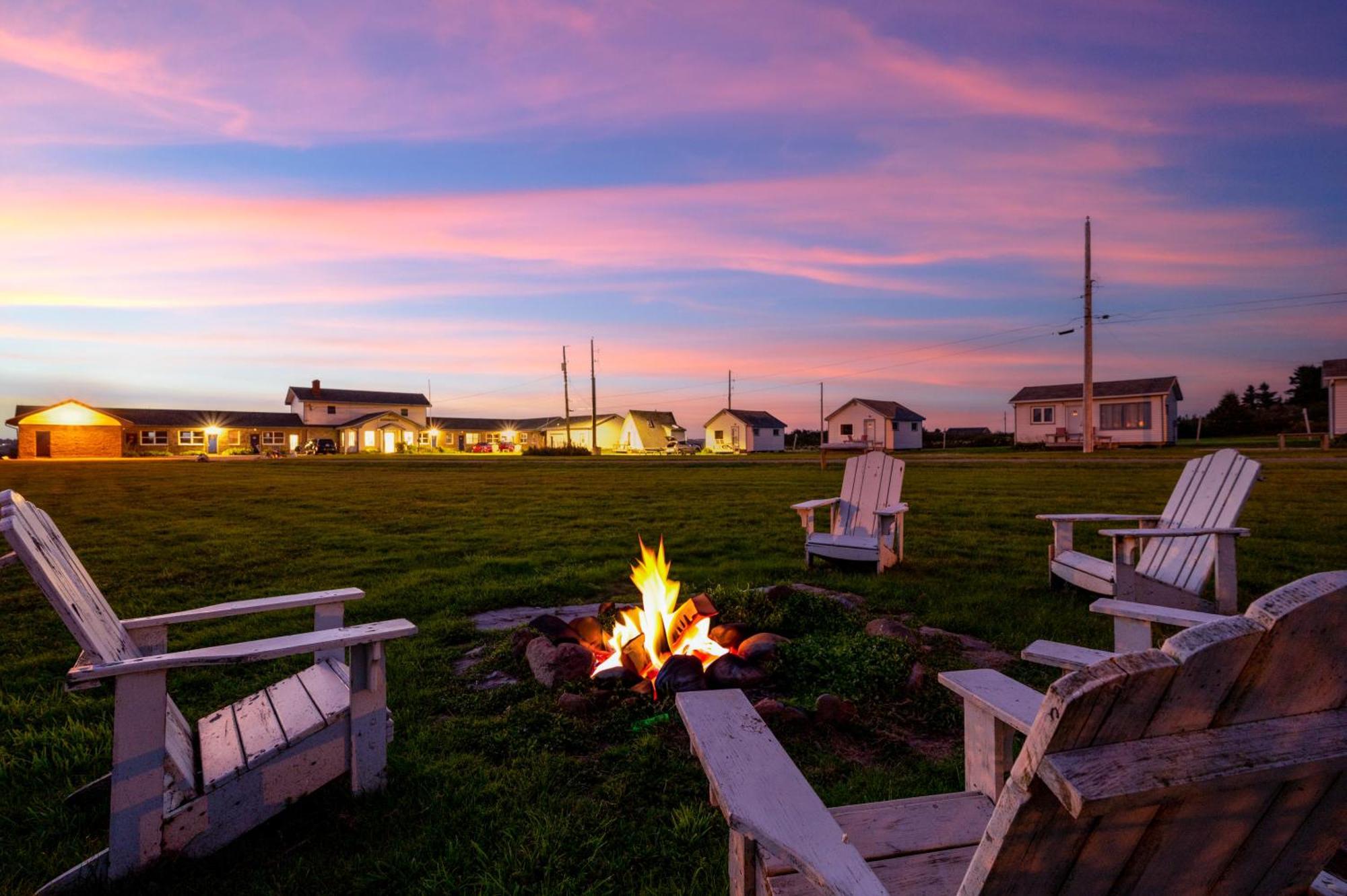 Cape View Motel&Cottages Mavilette Exteriör bild
